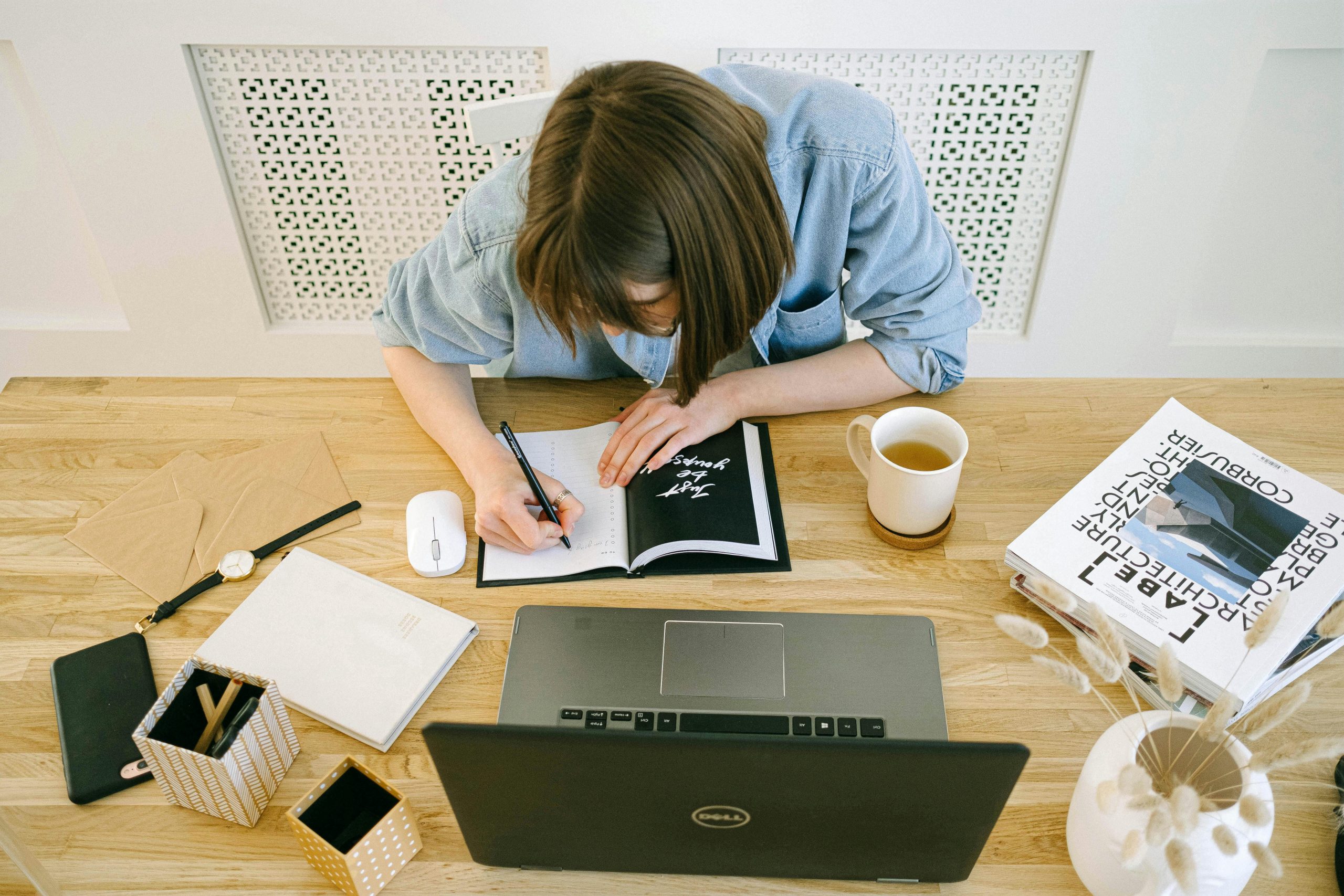 Mastering Time Management as an International Student in the UK